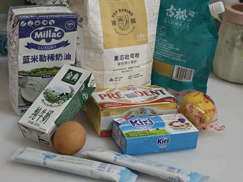 纯奶手撕吐司的做法 步骤1