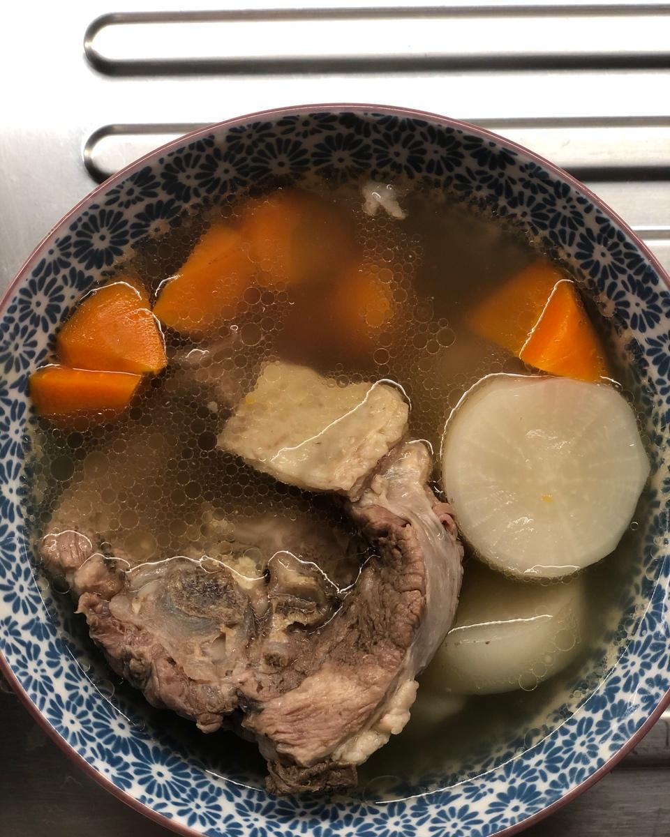 韩国牛尾汤 (原韩国Galbitang改用了牛尾)