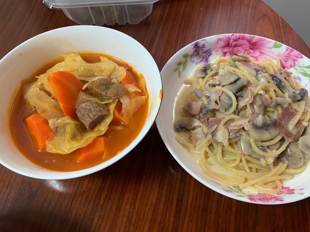 奶油蘑菇意大利面