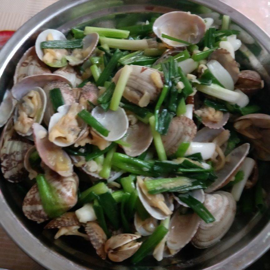 蒜香炒花甲