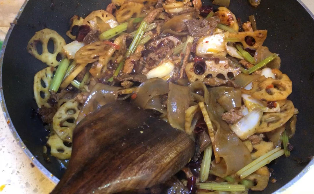 家庭聚会被赞爆的～麻辣香锅 今天这道菜太给撑场面了