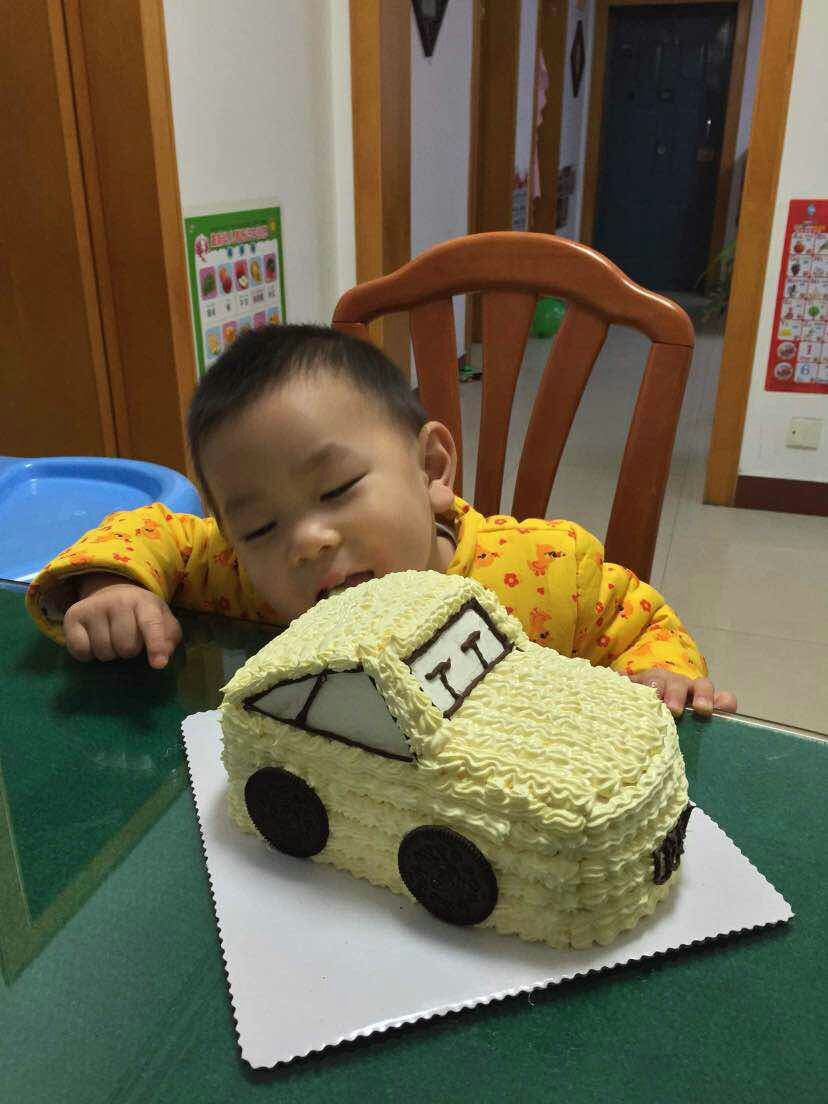 小汽车蛋糕