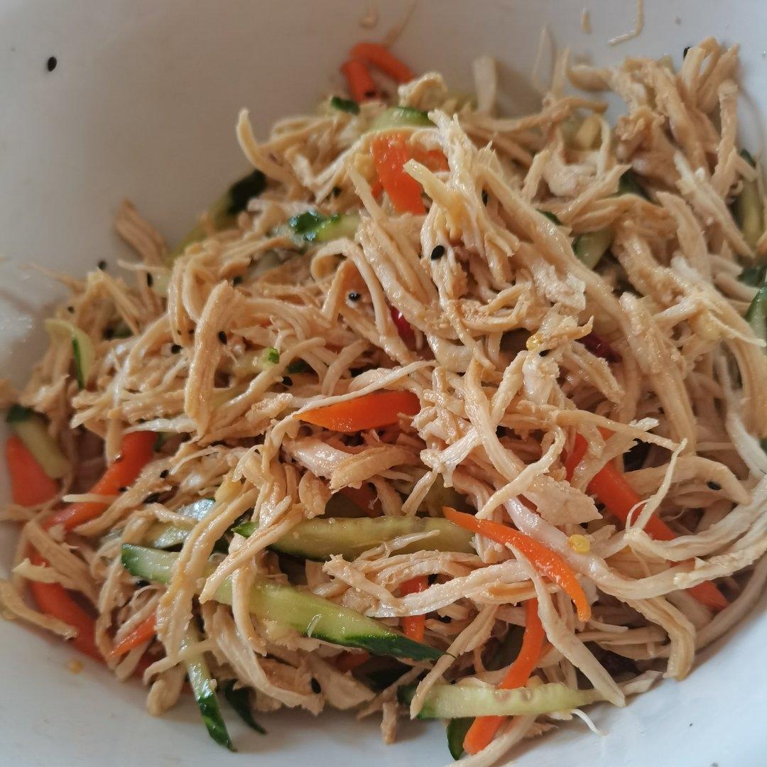 夏日开胃菜 凉拌鸡丝（手撕鸡）