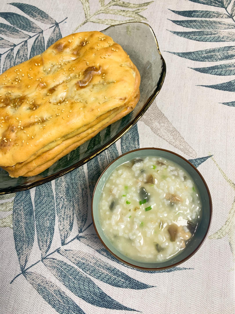 妈妈👩教我做的皮蛋瘦肉粥🥣简单快捷美味😋