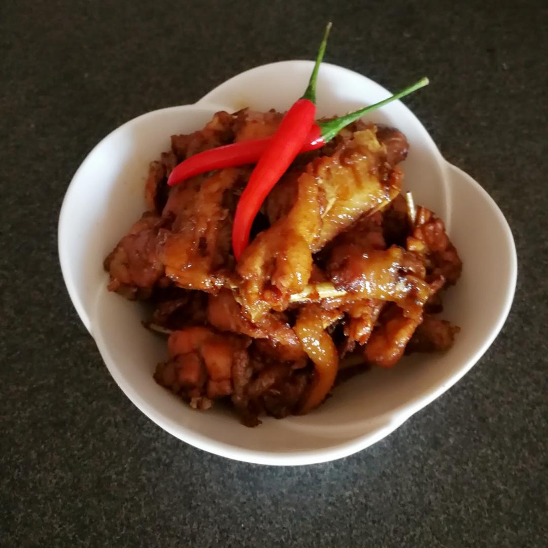 红酒焖鸡