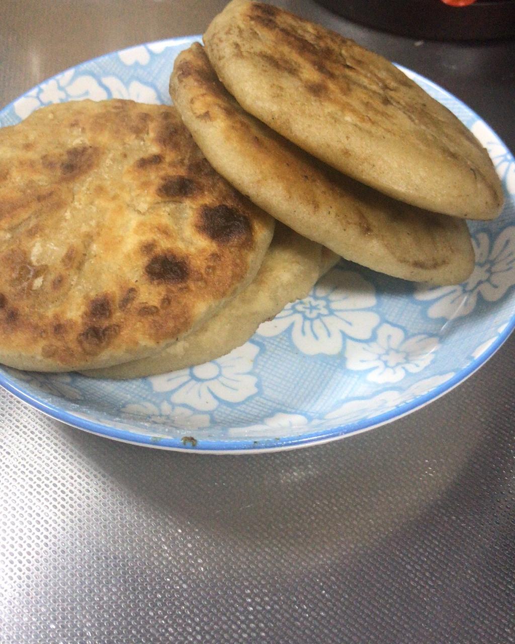 酸菜肉饼