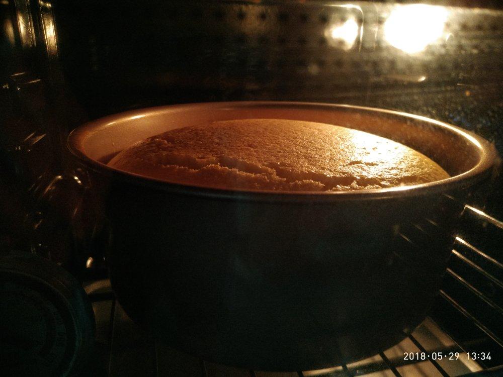 烤箱做蛋糕（戚风蛋糕的做法）