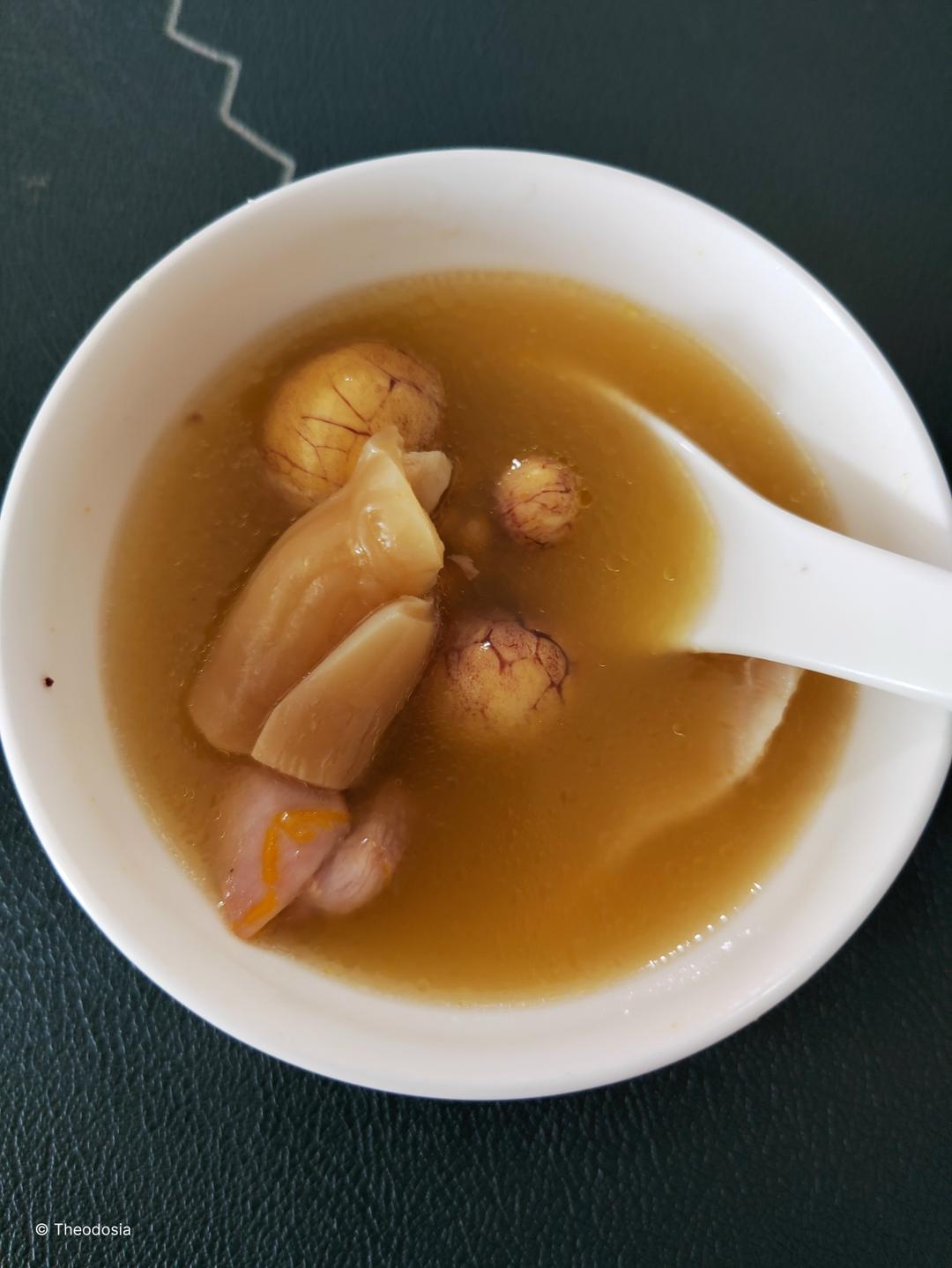 家庭版花胶鸡汤