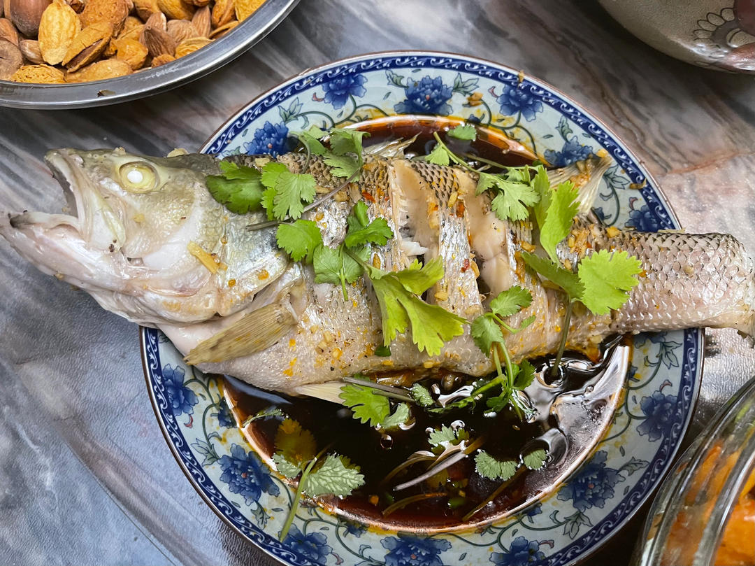 【清蒸鱼】超快速，10分钟搞定，靠它虏获老公的胃