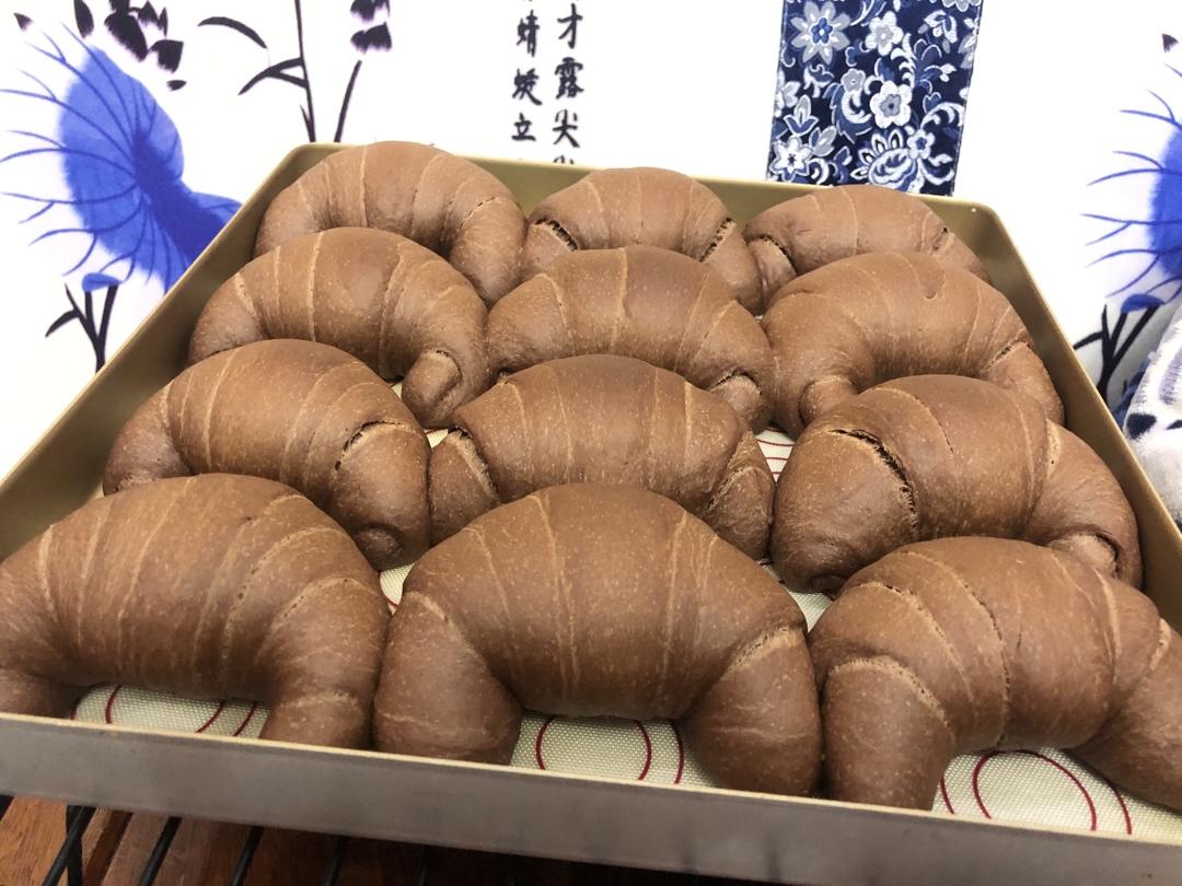 巧克力牛角包