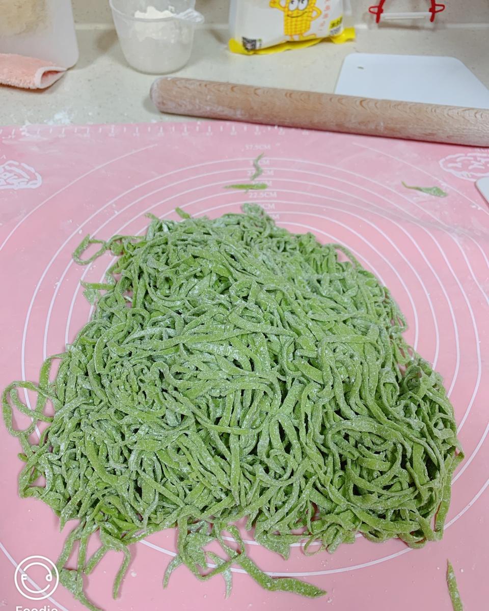 手工面条之菠菜面条