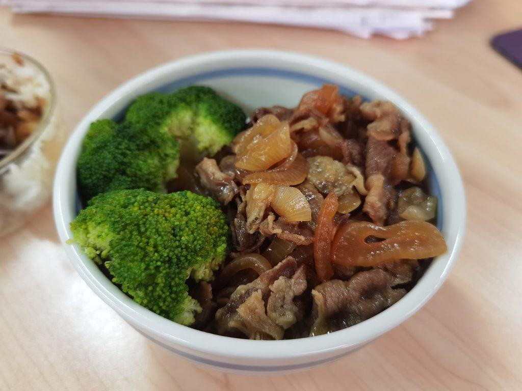 “吉野家”肥牛饭