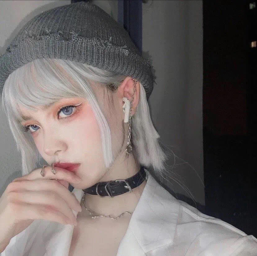 人生须尽欢阿