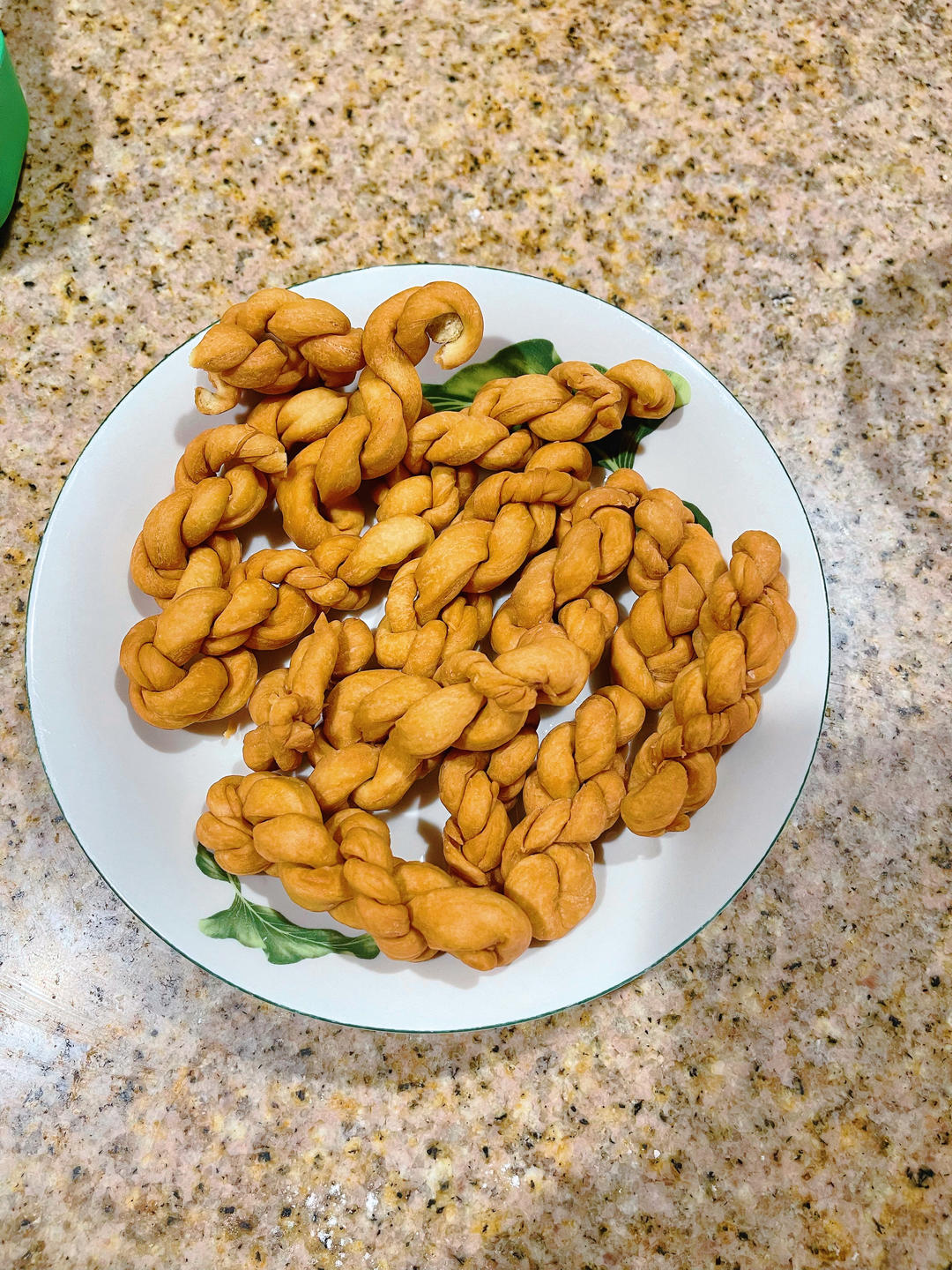 鸡蛋小麻花