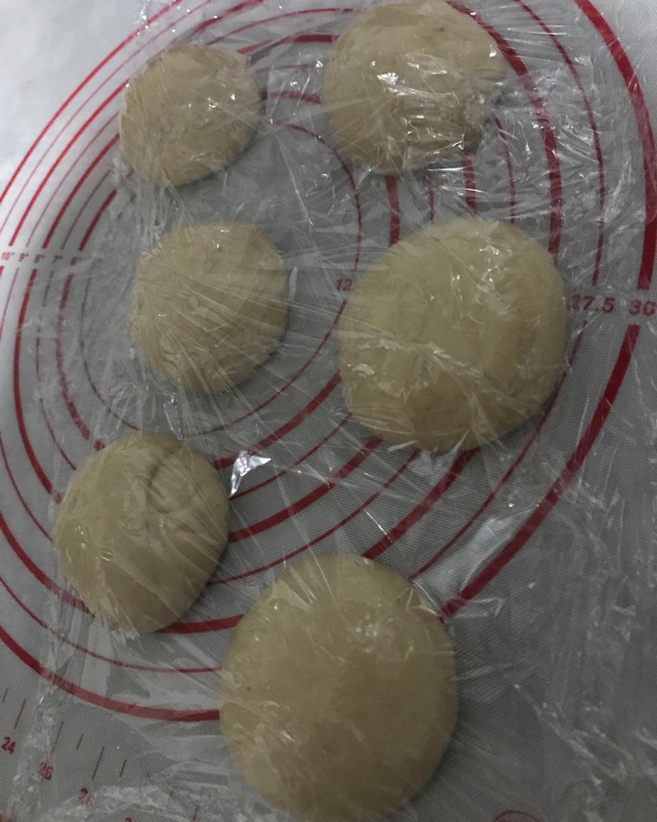 软到不知所措的牛奶卷