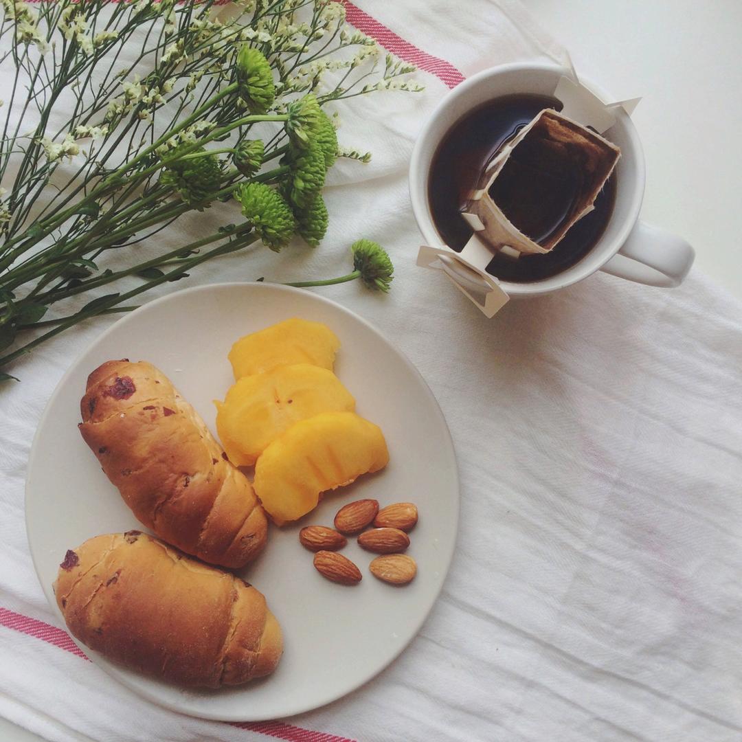 柔软无敌的酸奶蔓越莓面包卷