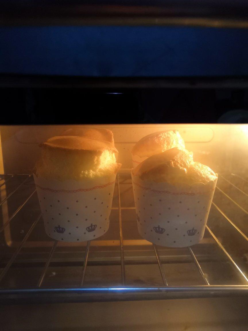 纸杯蛋糕 8寸戚风蛋糕的量