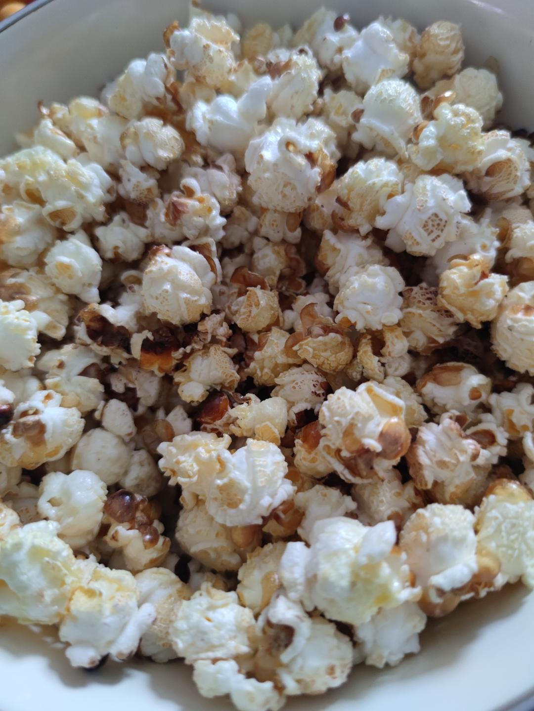 自制电影院球形焦糖爆米花