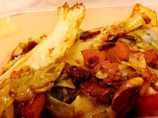 干锅培根手撕包菜