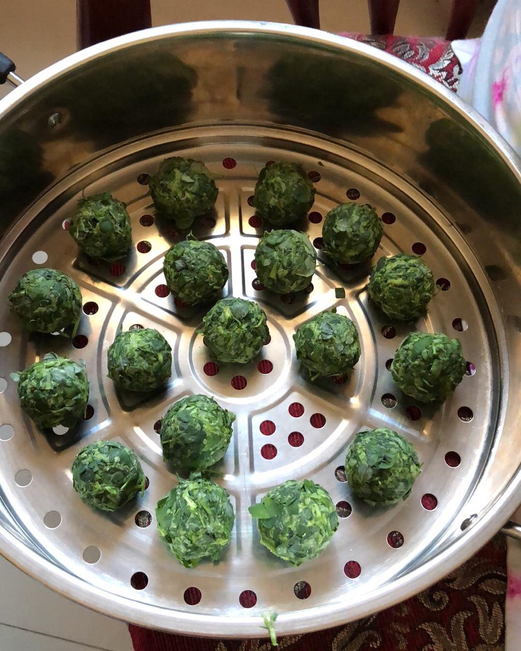 手机用户5481_5muz做的苜蓿菜团子