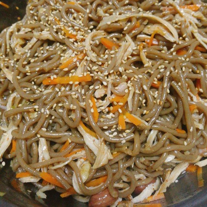 ㊙️好吃到舔碗的凉拌鸡丝荞麦面，夏天吃好爽