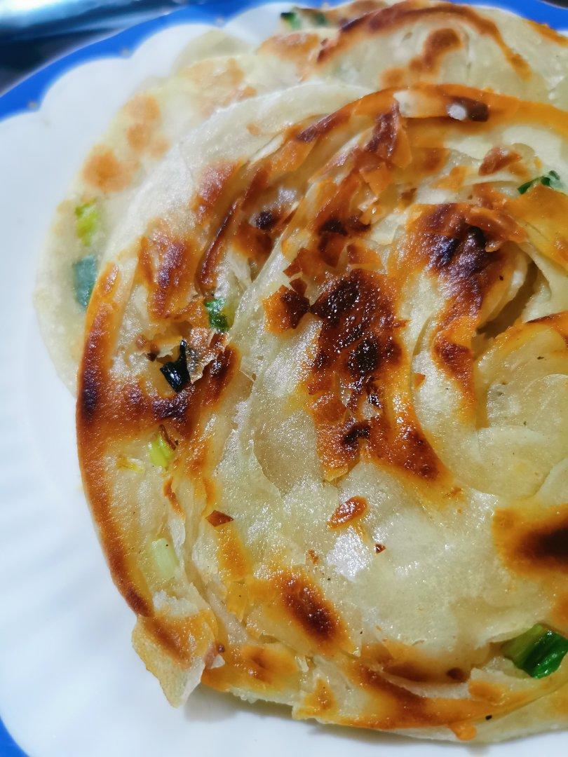 葱油饼（附外酥里嫩的技巧）