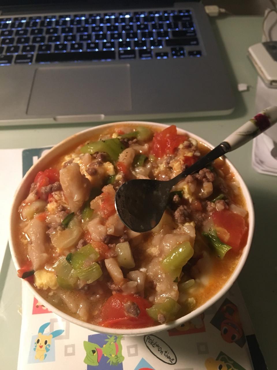 西红柿鸡蛋疙瘩汤