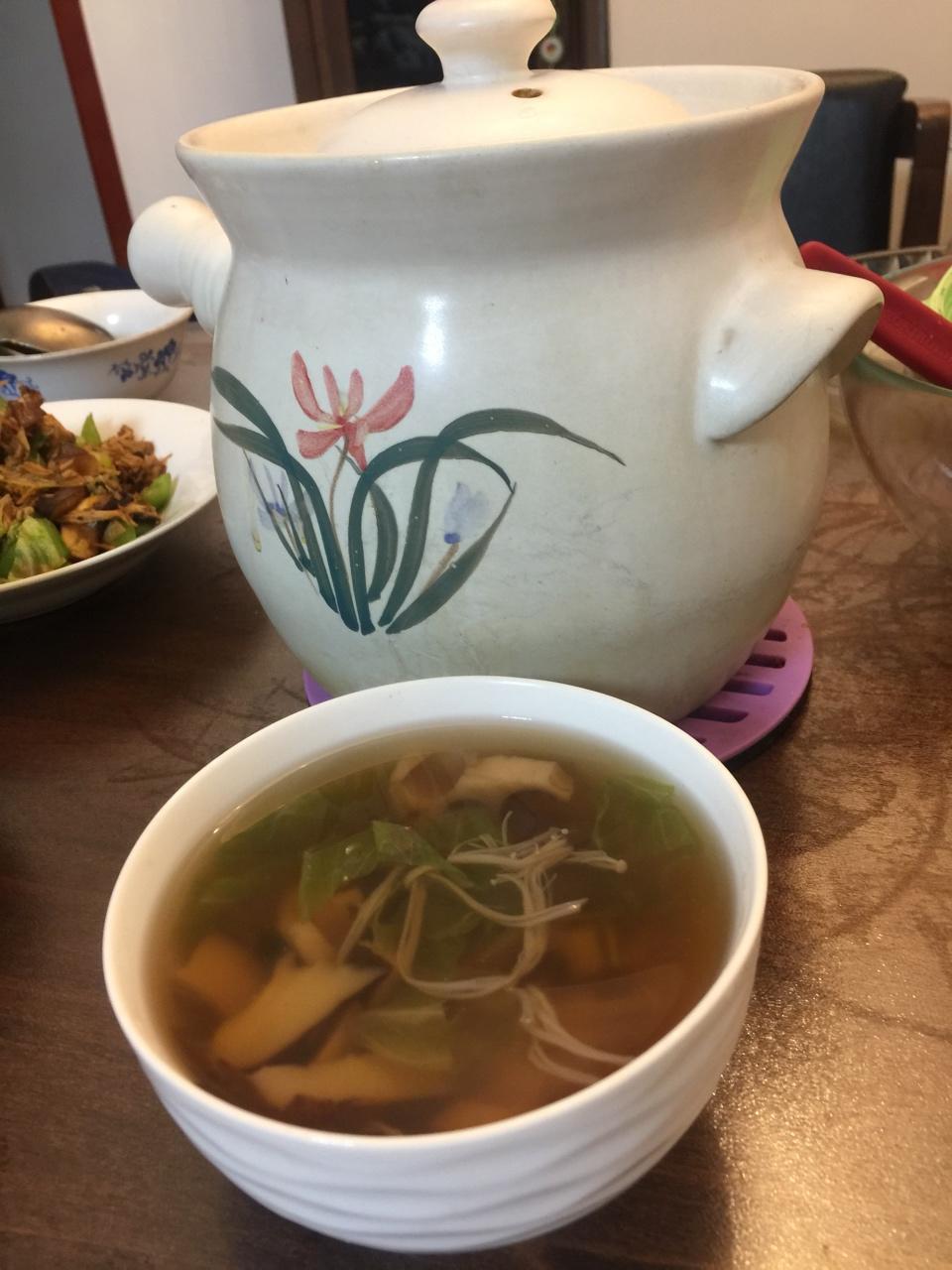 冬日暖汤——菌菇汤
