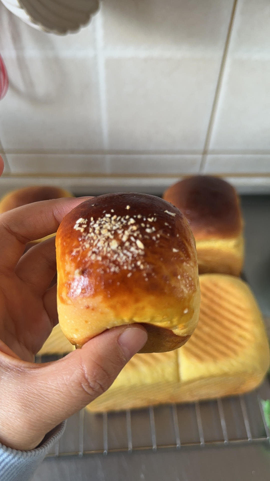 南瓜黑芝麻奶酥小吐司🎃绵软香甜吃不腻