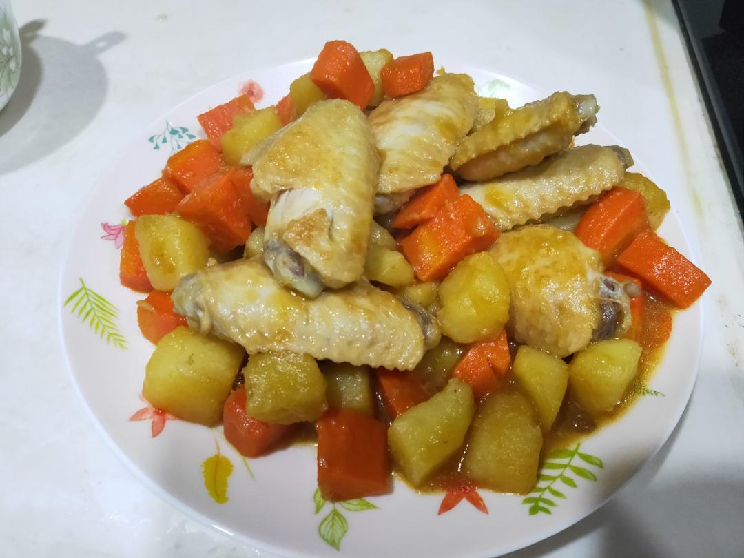 土豆胡萝卜炖鸡块