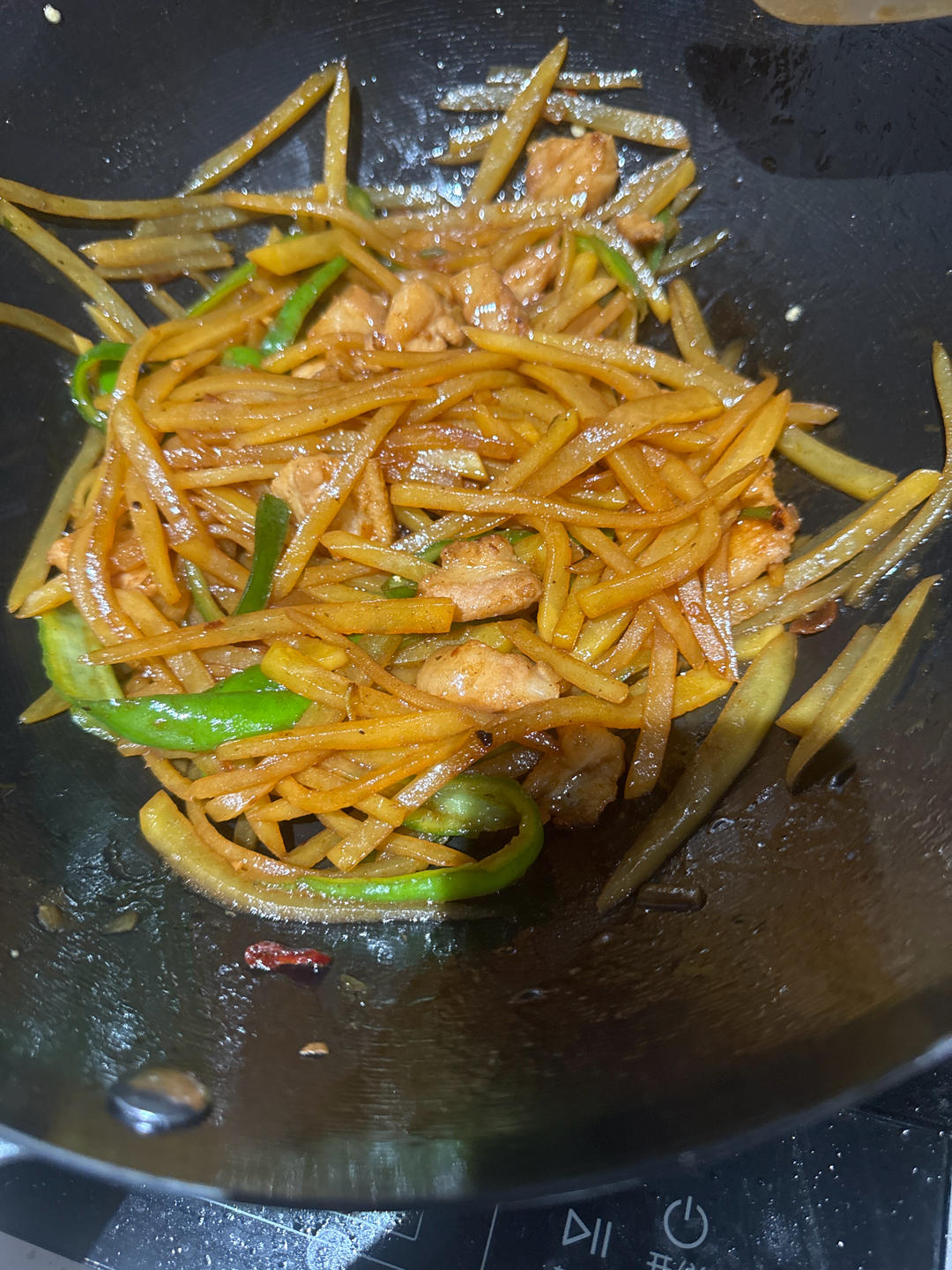 青椒土豆炒肉丝