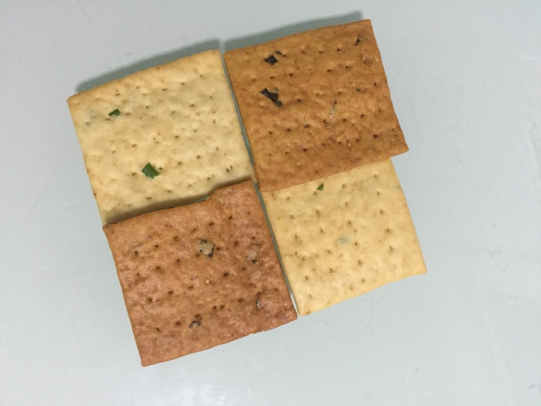 嘎嘣脆——香葱苏打饼干