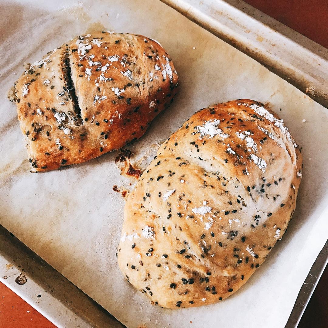 健康黑芝麻面包（免揉）