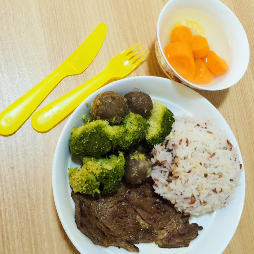 黑椒牛排