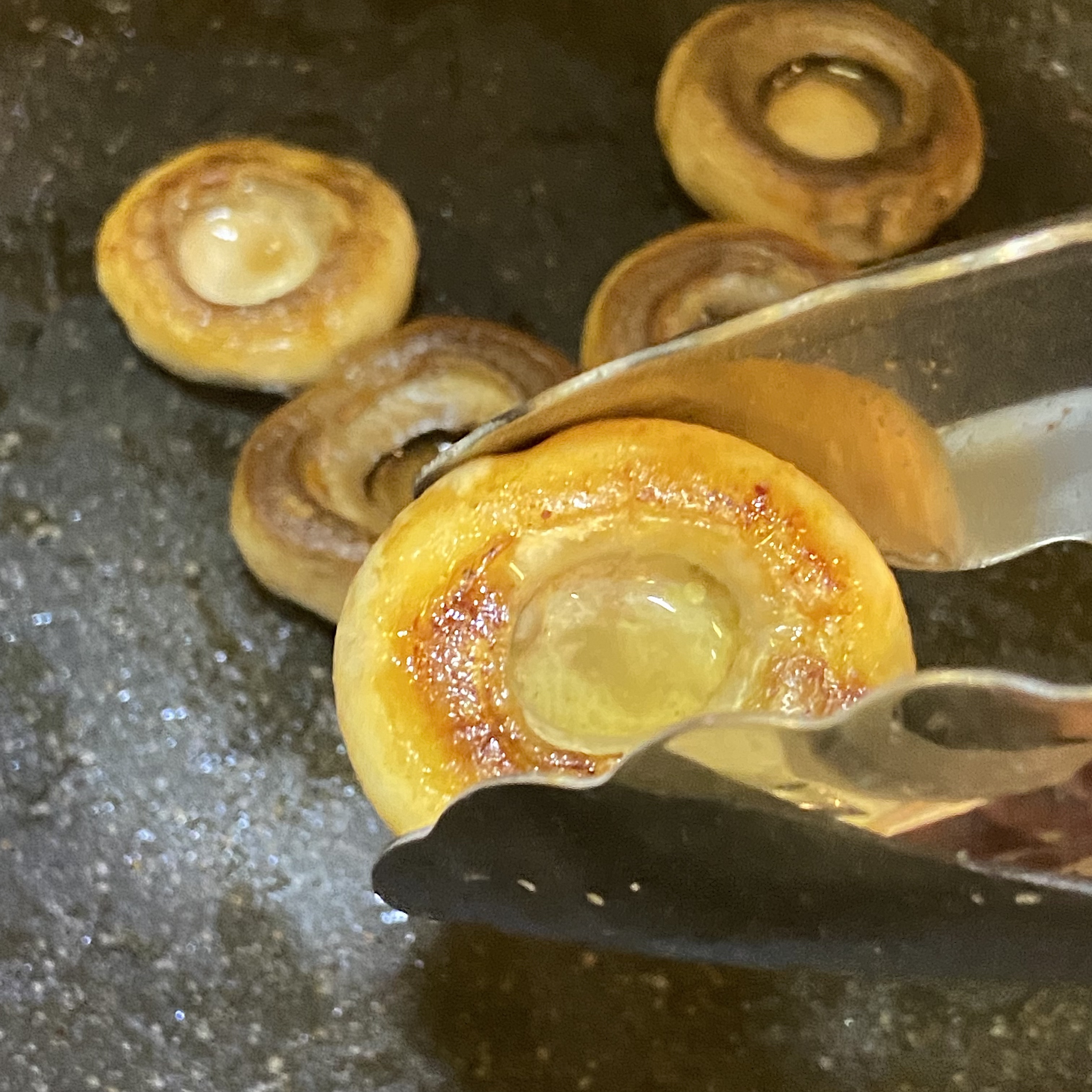 超鲜的黄油煎口蘑的做法