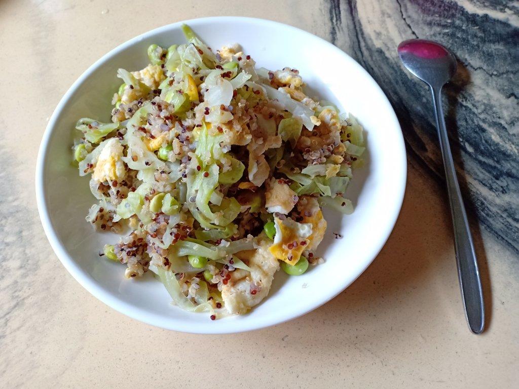 高蛋白藜麦炒饭