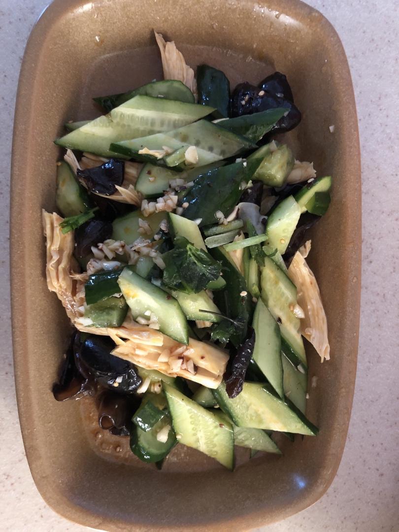 凉拌腐竹黄瓜