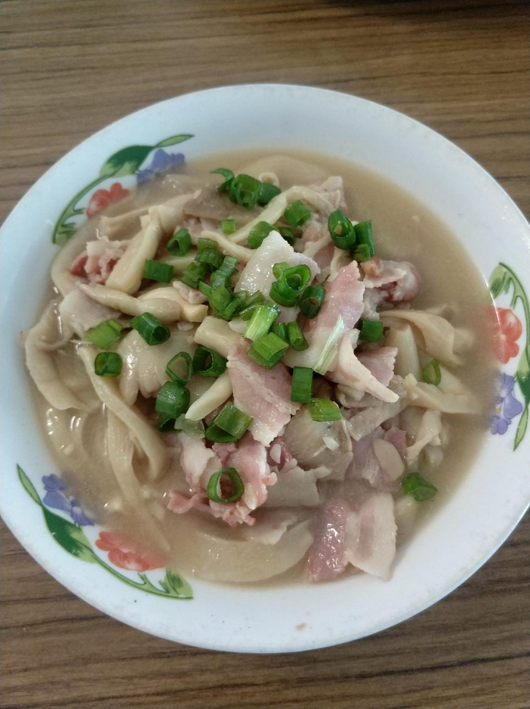 平菇肉片
