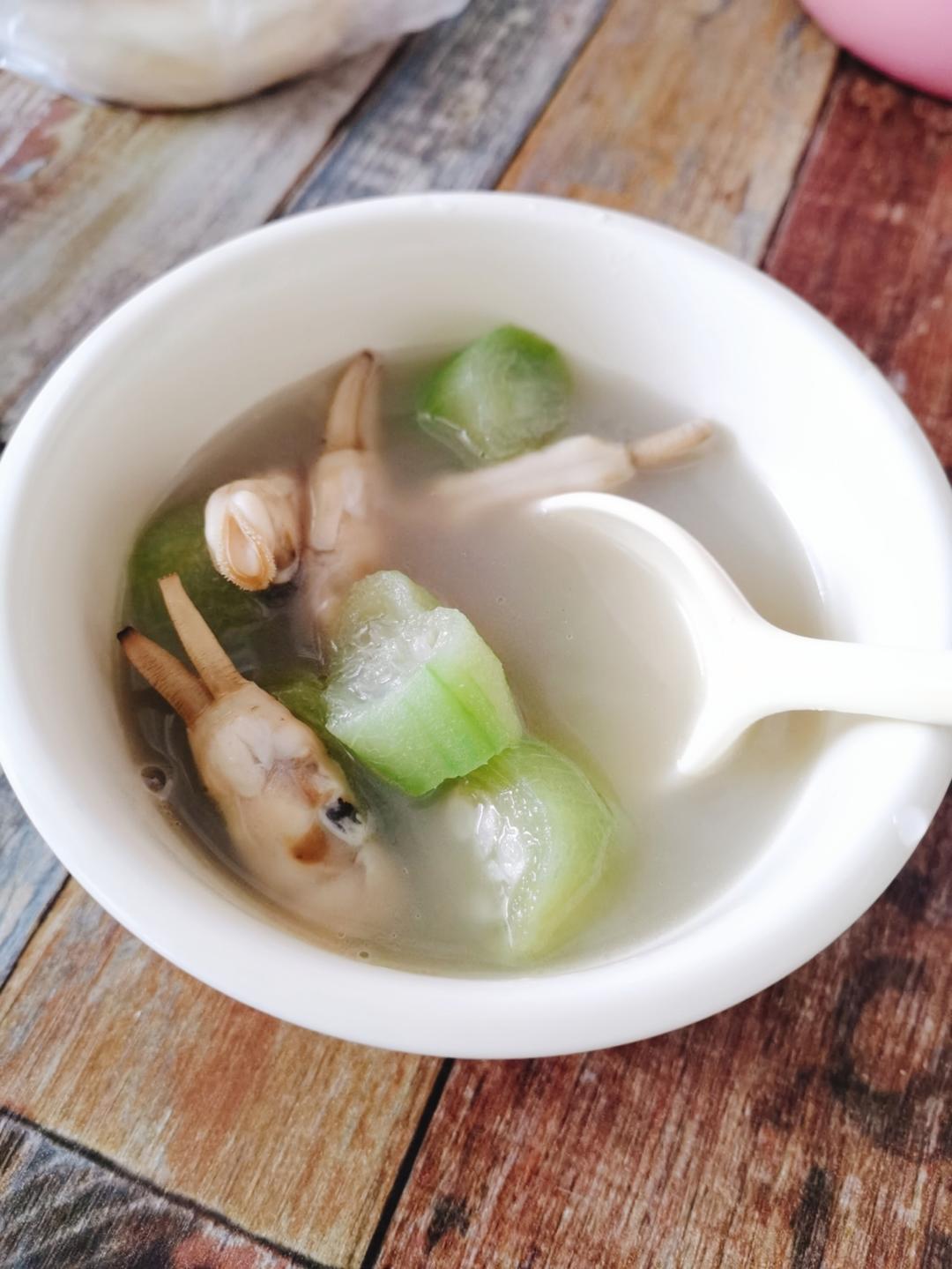 超级鲜的丝瓜蛏子汤