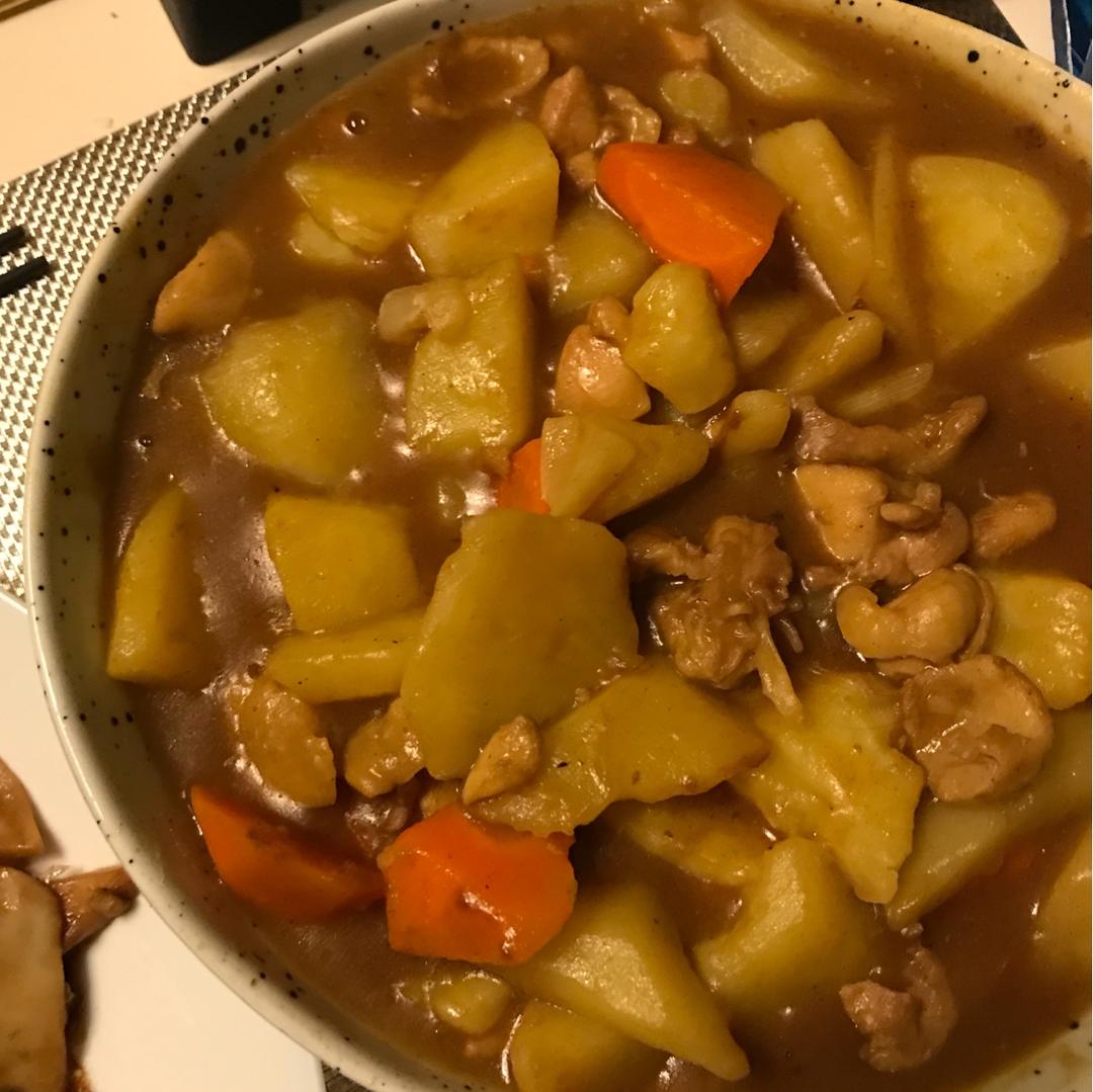 咖喱鸡肉饭