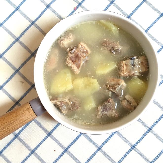 排骨土豆汤的做法