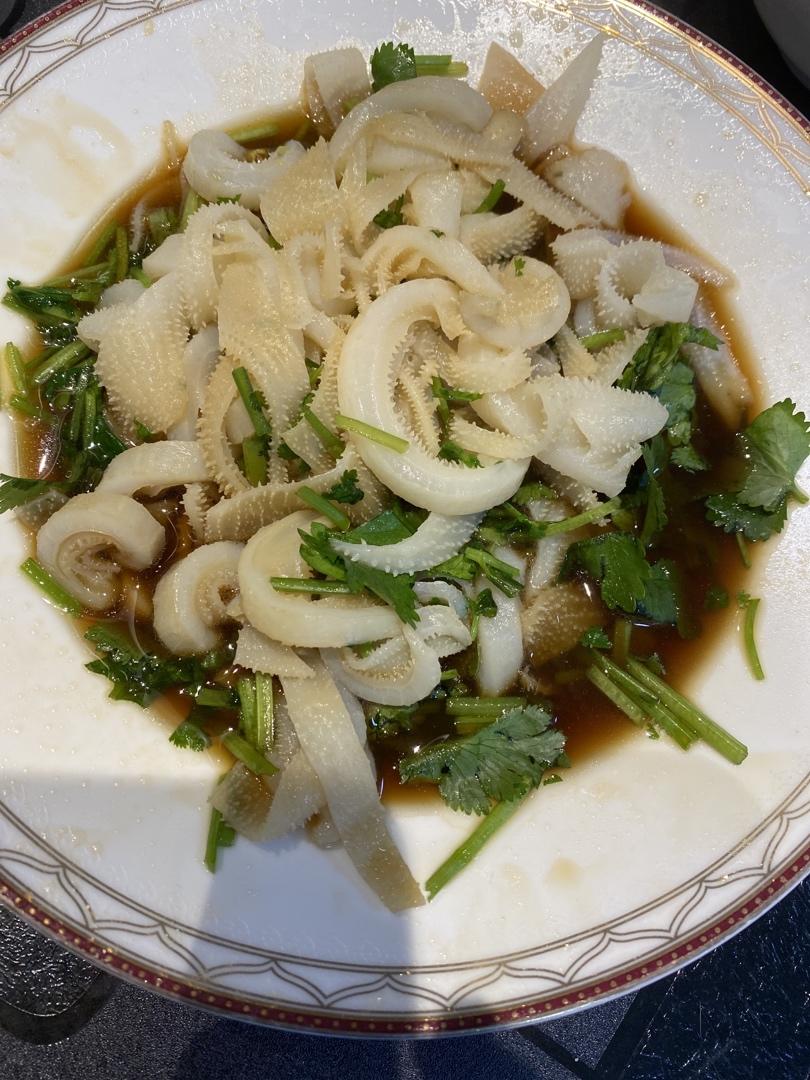 口乎噜噜做的香菜拌牛百叶