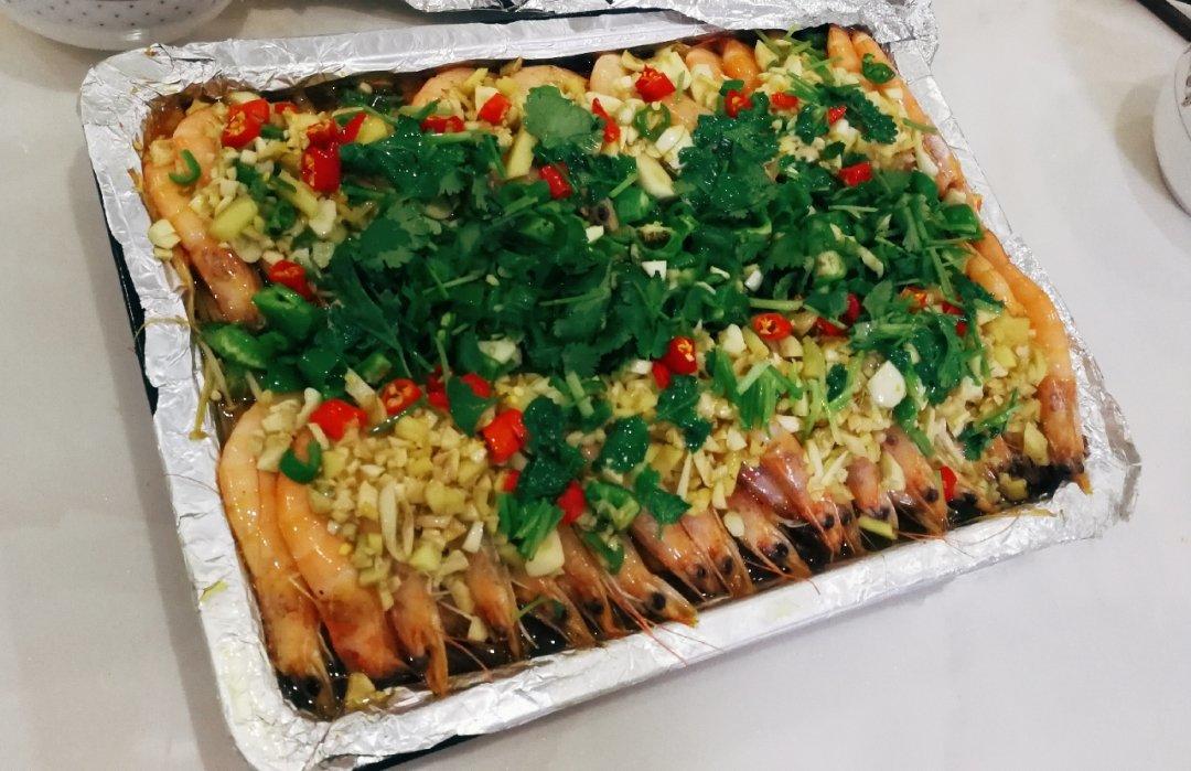 蒜蓉金针菇烤虾（烤箱）