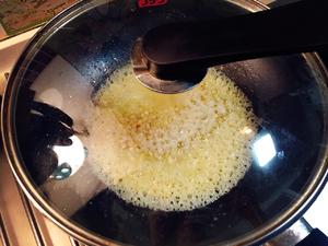 炒锅版焦糖爆米花的做法 步骤7