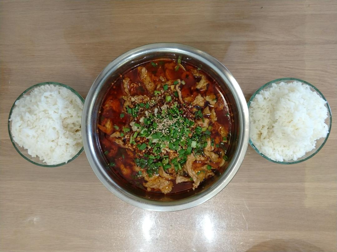 绝味川菜—水煮肉片๑