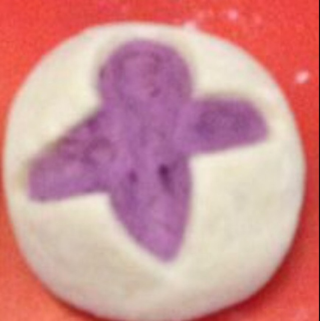 【双色开花紫薯馒头】，馒头也可以有花样儿。