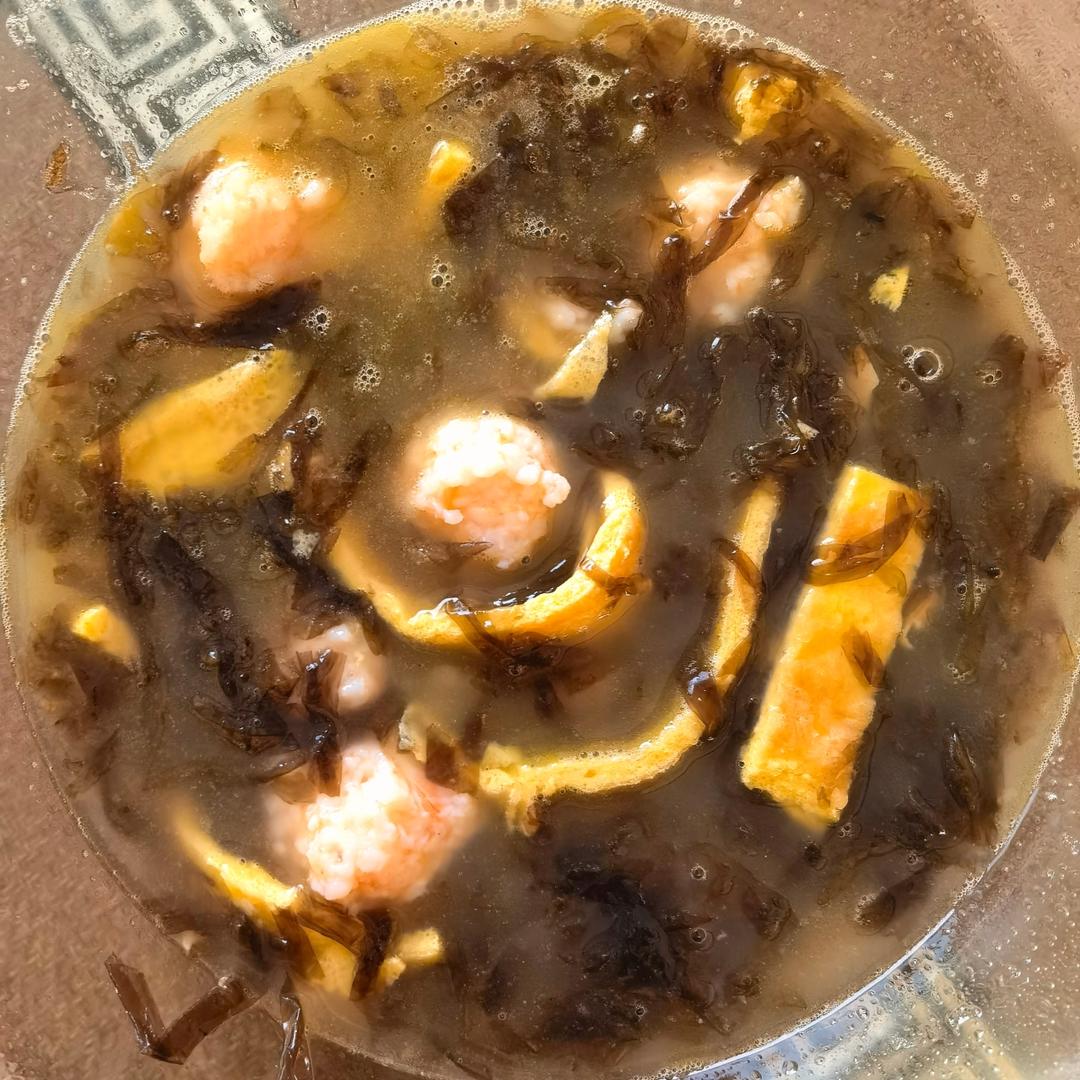 团团圆圆的Q弹鲜美紫菜虾滑汤🍲