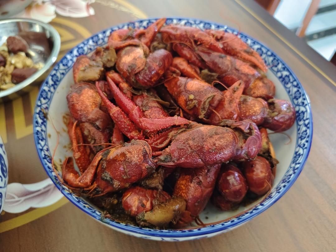 妈妈牌麻辣小龙虾