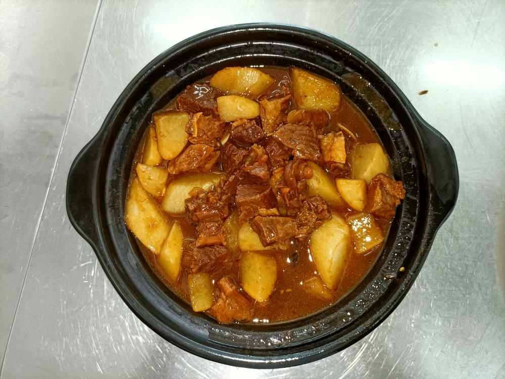 红焖牛腩