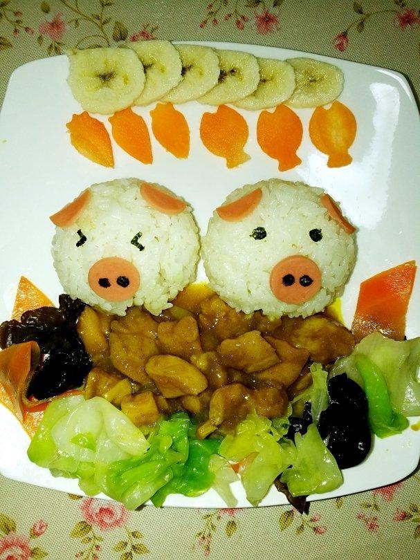 创意小猪咖喱饭团